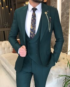 Suits Green, Diwali Photos, Italian Suit, Suit Tie, Suits Men, Dress Suits For Men, Navy Blue Suit, Black Tie Affair, Green Suit