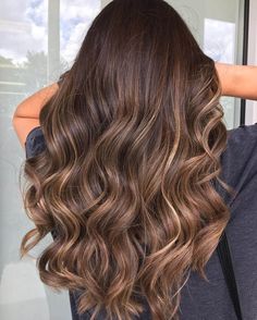 Shades Of Brown Hair Color, Shades Of Brown Hair, Beautiful Brown Hair, Rambut Brunette, Brown Hair Shades, Brown Hair Color, Hair Color Light Brown, Brunette Balayage Hair, Brown Hair Balayage