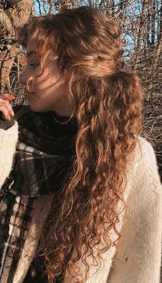 Long Wavy Brown Hair, Curly Hair Goals, Curly Hair Products, Shampoo And Conditioner Set, Macadamia Nut Oil, Macadamia Nut, Wavy Curly Hair