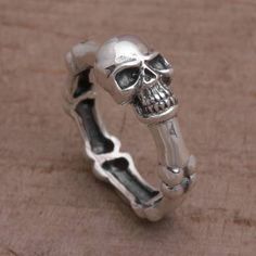 Sterling silver ring, 'Skull Champion' - Handcrafted 925 Sterling Silver Skull Ring from Bali #halloween #halloweenjewelry #skulljewelry