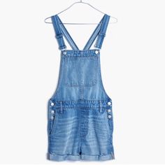 Nwt Smoke-Free, Pet-Free Home Bib Overalls Meet Jean Shorts In A Warm-Weather Version Of Our Favorite One-Piece. Made Of 100 Percent Cotton Denim, This Indigo-Dyed Pair Has A Got-'Em-In-High-School Look, Cutoff Hems And All. True To Size. Front Rise: 11 3/4"; Inseam: 2 3/4". 100% Cotton Denim Short Overalls, Jean Overalls, School Looks, Bib Overalls, Madewell Jeans, 100 Percent, Overall Shorts, Warm Weather, Madewell