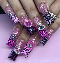 Monster High Nails Acrylic, Snooki Nails, 2000s Inspired Nails, Punk Nails Grunge, Pink Nails Y2k, Scene Nails, Extra Nails, Gyaru Aesthetic, Nails Y2k