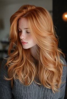 Brighten up the darkest months with these 15 winter hair colors. They're designed to bring a glow to your look during the shorter days. Strawberry Blonde Hair Color, Red Haired Beauty, Ginger Hair Color, Red Hair Woman, Beautiful Red Hair, Strawberry Blonde Hair, Long Red Hair, Winter Hair Color, Tone Hair