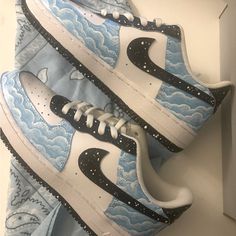 Blue Skies And Starry Nights. Admire The Contrast Of Bright Blue And Pitch Black Especially Including The Highlights Of White. Size 3y Jordan Mids, Nike Shoes Custom, Nike Dunks High, Custom Nike Air Force, Custom Kicks, Rare Nikes, Shoe Ideas, Starry Nights, Nike Waffle