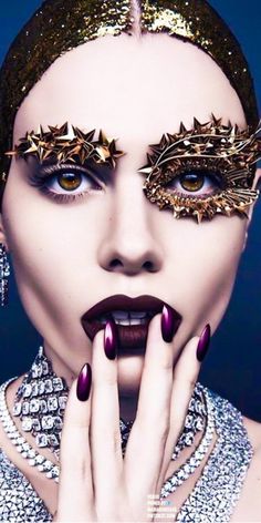 Bronze Fashion, Editorial Make-up, Fashion Show Makeup, Show Makeup, High Fashion Makeup, Make Up Inspiration, Avant Garde Makeup, Masquerade Masks, Luxury Cosmetics