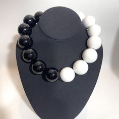 Black and white stringed large beads chocker Chic White Beaded Pearl Necklace, Black Jewelry With Large Beads, Classic Black Necklace For Party, Classic White Beaded Necklaces, Classic White Beaded Necklace, White Classic Necklaces For Party, Classic White Necklaces For Party, Modern White Round Bead Jewelry, White Single Strand Beaded Necklace For Party