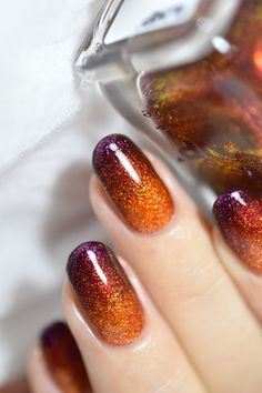 Orange And Maroon Nails, Fall Professional Nails, Gradient Fall Nails, Ilnp Autumn, Orange Red Nails Design, Harvest Nail Designs, Fall Sparkle Nails, Autumn Ombre Nails, Ombre Fall Nails