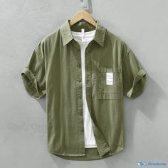 OrcaJump - Camisa de algodón de manga corta artística y relajada para un estilo casual y minimalista Harajuku Male, American Workwear, Khaki Shirt, Work Wear Outfits, Drop Sleeve, Minimalistic Style, Cardigan Outfits, American Fashion, Japan Fashion