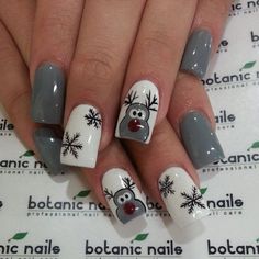 10 Adorable Christmas Nail Designs | Her Campus Fingernail Designs, Christmas Nail Art Designs, Holiday Nail Art, Snowflake Nails, Latest Nail Art, Winter Nail Art, Winter Nail Designs, Xmas Nails