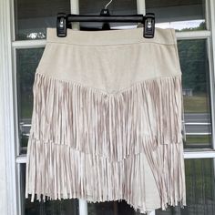 Net Suede Fringe Skirt! Smoke Free Home! Off White Chic Midi Skirt With Fringe, Spring Fringe Skirt, Spring Fringe Mini Skirt, Spring Midi Skirt With Fringe, Spring Fringe Midi Skirt, Beige Fringe Skirt, Suede Fringe Skirt, Clueless Fashion, Leather Pleated Skirt