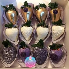 chocolate covered strawberries are arranged in the shape of hearts