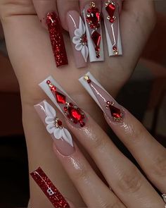 Red Nail Art Acrylic Nails, Red Nails For 15, Valentine Day Nails With Rhinestones, Red And White Quince Nails, Nails Latina Red, Holiday Nails Burgundy, Red And White Wedding Nails, Nail Designs For Quinceanera Red, Wedding Nails Red For Bride