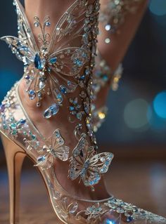 Fairy Heels, Warrior Shoes, Artsy Shoes, Disney Princess Shoes, Prettiest Dresses, Mermaid Shoes, Fairytale Fashion