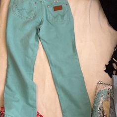 Teal High Waisted Wrangler Jeans New With Tags Size (27/4) Blue Cotton Western Style Bottoms, Western Style Blue Bottoms For Spring, Casual Blue Bottoms For Rodeo, Wrangler Jeans, High Jeans, Color Blue, High Rise, Women Jeans, High Waisted