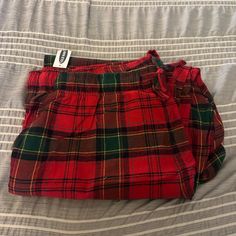 Men’s Flannel Pajama Pants - Brand New, Never Worn Plaid Christmas Pants Pajamas, Pajama Pants Christmas, Old Navy Christmas Pajama Pants, Navy Pants Men, Plaid Pj Pants Mens, Flannel Christmas, Mens Pajama, Christmas Pajama Pants, Mens Pajama Pants