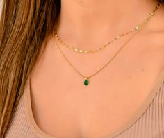 This layered emerald green Quartz necklace is a set of 2. The chains are gold plated sterling silver 925. They have an extension so that the size can be adjusted. The one necklace is a plain chain while the other has a teardrop stone on it. The type of stone can be chosen. Green Gold Plated Jewelry With Delicate Chain, Green Delicate Chain Necklace Gift, Delicate Green Chain Necklace Perfect As A Gift, Greece Necklace, Layered Gold Jewelry, Layered Gold Necklace, Necklace Set Gold, Amethyst Crystal Necklace, Green Stone Necklace