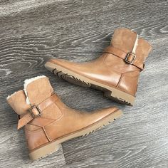 Leather And Suede Blend Uggs, Can Wear Dressy Or Casual! Shoes Ugg, Womens Uggs, Winter Rain, Ugg Shoes, Ugg Boots, Rain Boots, Women Shoes, Boots, Leather