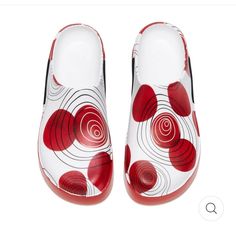 Comfortable Red Summer Clogs, Comfortable White Clogs For Beach, Comfortable White Beach Clogs, Comfortable White Clogs For The Beach, White Non-slip Clogs For Beach, White Non-slip Clogs For The Beach, Comfortable Waterproof Beach Clogs, Red Summer Beach Clogs, Red Clogs For Beachwear In Summer