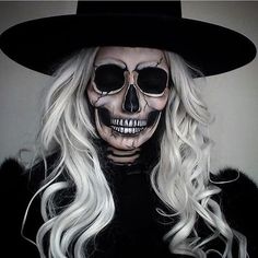 Ankou @thetrashmask #ankou #skull #skullmakeup #halloween #halloweenmakeup #halloween2017 #makeup #sfx #facepaint #mehron #mehronmakeup #mehrongirl #sfxmakeup #grimreaper #horror Skeleton Halloween Ideas, Makeup Horor, Grim Reaper Skull, Cool Halloween Makeup, Halloween Makeup Scary