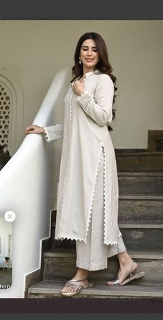 Simple White Suit Pakistani, Pakistani Dress Stitching Ideas, White Shalwar Kameez, White Kameez, Simple Dress Casual, Simple Kurta Designs