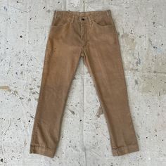 Vintage 1970's Levis Slim Fit Tan Curduroy Pants 517 Style Some discoloration and spots throughout (see photos). Otherwise excellent condition. Waist: 33" Inseam: 29" 1970 Style, Vintage Levis, Mens Trousers, Vintage 1970s, Favorite Outfit, Levi's, 1970s, Art Collection, Bathing Beauties