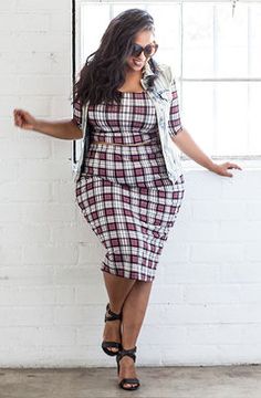 Clueless Pencil Skirt ★ Plus Size Fasion, Big Size Outfit, Plus Zise, Fashion Weeks, Clueless