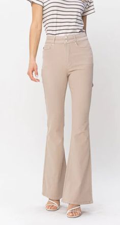 Transform your wardrobe with Judy Blue's Khaki High Waist Tummy Control Flare Jeans. The double waistband and high-waisted control top provide a slimming effect for a flattering look. Made with a flexible, stretchy material, these jeans offer all-day comfort. Plus, easily style them into slacks for added versatility. Elevate your style game now! 93% Cotton / 6% Poly / 1% Spandex Front rise:11 1/4" Inseam:33" 88623 81724 Rachel Clark, Khaki Jeans, Styling Guide, Womens Khakis, Blue Khakis, Khaki Color, Denim Flares, Chic Boutique, Classic Looks