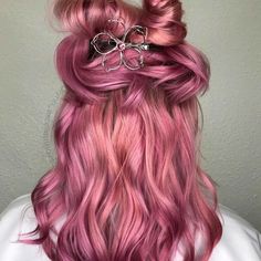 Winter Hair, Unique Hairstyles, Color Ideas, Pink Hair, Dyed Hair, Hair Ideas, Hair Makeup