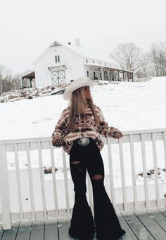 Western Wear Summer Outfit, Cute Rodeo Outfits For Women Winter, Western Outfit Inspo Winter, Casual Western Outfits For Women Winter, Bull Riding Outfit Women, Curvy Country Outfits, Winter Rodeo Outfits For Women, Boot Barn Outfits Women, Women’s Western Outfits