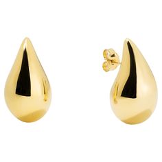 Our electroform hoops collection is designed to keep you on trend without weighing you down. Made of 14k yellow gold, and sturdy enough to withstand everyday wear. Medium: 22mm long, approximately 3.9 grams per pair Large: 26mm long, approximately 5.3 grams per pair Large Earrings, Teardrop Earrings, Jewelry Earrings Dangle, Everyday Wear, Dangle Earrings, Jewelry Earrings, Yellow Gold, Yellow, Gold