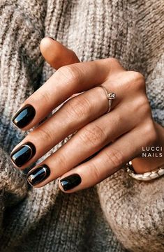 Shiny Nails, Nails 2021, Black Nail Designs, Cute Gel Nails, Thanksgiving Nails, Black Nail, Nails Fall, Autumn Nails, Manicure Y Pedicure