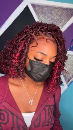 Red Butterfly Locs Bob, Short Butterfly Locs With Color Red, Pink Crochet Hairstyles, Red Butterfly Locs Black Women, Short Red Faux Locs, Burgundy Butterfly Locs Black Women, Red Crochet Locs, Dark Red Butterfly Locs, Maroon Butterfly Locs