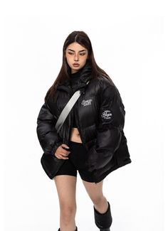 Winter Fits, Hooded Pullover, Cotton Jacket, Mens Outerwear, Outerwear Women, The Streets, Mens Bottom, Heavy Weight, Oversized Fits