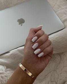 Chic Minimalist Nails, Classy Nail, Nails Classy, Classy Nail Designs, Classy Acrylic Nails, Neutral Nails, Girls Nails