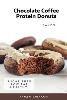 Chocolate Coffee Protein Donuts with an Almond Butter Glaze that taste like a baked mocha dessert! Made with protein powder, egg whites and greek yogurt, and an added caffeine boost, these might just be the best high protein low fat donuts out there! Yogurt Recipes Breakfast, High Protein Cheesecake, Baking With Protein Powder, Greek Yogurt Breakfast, Cake Donuts Recipe, Low Calorie Protein, Butter Glaze, Healthy Donuts