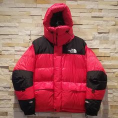 North Face Mens Insulated Puffer Jacket Product Details Brand - The North Face Material - 700 Goose Down Insulation & Gore Loft (Gore-Tex) Fabric Color - Red / Black Size - Men's Small Condition - Excellent Style - Heavy Hooded Winter Puffer Coat Retail Price $595 Measurements Top To Bottom Length - 28" Pit To Pit - 23" Smoke & Pet Free Home #Tags - Puff 1996 Nupse Gore Tex Northface Tnf Baltoro A9791 (Id-14-1412) Red Winter Windbreaker With Detachable Hood, Red Outdoor Outerwear With Detachable Hood, Red Waterproof Nylon Outerwear, Red Outdoor Parka With Detachable Hood, Red Nylon Outerwear For Outdoor, Red Parka With Pockets For Outdoor, Red Outdoor Parka With Pockets, Red Windproof Nylon Outerwear, Red Winter Hiking Outerwear