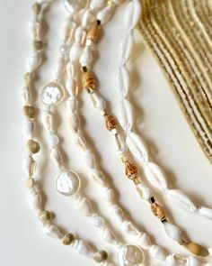 🌻save 15% when you buy 3 or more items🌻 Summer Shell Necklaces, Choker Shell Necklace Adjustable,Conch Shells Summer Beach Jewelry, Boho Shell Accessories, Natural Sea Shell, Gifts Necklace Length - 15" excluding the lobster clasps and 2" extension chain (approximately 18 inches in total) These handmade  natural shells choker necklaces are the perfect gift for her--whether you're searching for a unique gift for a bride, a gift for mom, or a bridal shower gift or engagement gift. Each piece is Handmade White Summer Jewelry, Handmade Summer White Jewelry, White Handmade Summer Jewelry, Handmade Summer Necklaces For Beach, Handmade Strand Necklaces For Summer, Handmade Summer Beach Necklaces, White Strand Jewelry For The Beach, Handmade Summer Strand Necklace, White Strand Jewelry For Summer