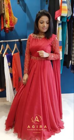 Designer Anarkali Dresses Receptions, Indian Gowns Dresses Receptions, Latest Saree Gown Designs, Long Gown Dress Indian, Simple Gown Designs For Party, Gawon Design, Gown Dress Indian, Long Gown Dress Party Wear