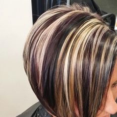 A Line Hair Color Ideas, Hair Color Over 50 Aging Gracefully, Chunky Hair Color, Short Hair Highlights And Lowlights, Chunky Blonde Highlights On Dark Hair, Purple Lowlights, Short Brown Hair With Blonde Highlights, Hair Cuts 2022, Chunky Highlights And Lowlights