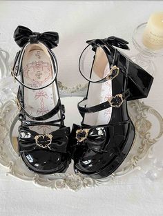 Harajuku Ankle Strap Platform Heels, Harajuku Ankle Strap Heels For Party, Kawaii Platform Heels With Round Toe, Harajuku Platform Heels For Party, Harajuku Style Platform Party Heels, Harajuku Style Platform Heels For Party, Kodona Fashion, Heart Embellishments, High Block Heels