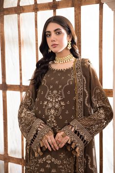 Dresses Asian, Long Kameez, Chiffon Suits, Pakistani Boutique, Pakistani Designer Clothes, Fine Embroidery, Asian Designers, Pakistani Salwar, Pakistani Fancy Dresses