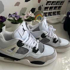 -Basically Brand New -Worn Once -Great Condition -Clean Retro 4s, Nike Shoes Women Fashion, Pretty Sneakers, Skor Sneakers, Jordan 4s, Pretty Shoes Sneakers, Jordan Shoes Retro, All Nike Shoes, Shoes Nike Air