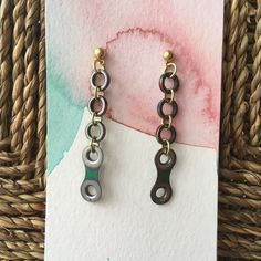 Handmade earrings with upcycled iridescent bicycle chain plates and links. Perfect gift for stylish women who like biking! Chain Ideas, Purple Dangle Earrings, Chain Earring, Polymer Earrings, Bicycle Chain, Bike Chain, Heart Dangle Earrings, Bike Parts, Chain Earrings