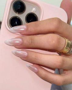 Elegant Aesthetic Nails, Madison Beer Nails Ideas, Nails Aesthetic Vintage, Madison Beer Nails, Uni Nails, Viral Nails, Cozy Colors, Fall Nail Ideas, Small Nails