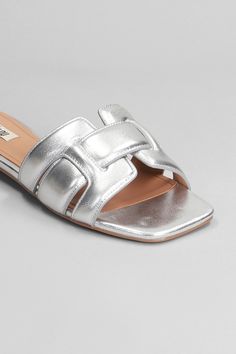 Holly Flats in silver leather, cross straps, 100% leather, square open toe, leather sole, Made in Spain Leather Cross, Gorgeous Bags, Sneaker Wedge, High End Fashion, Cross Straps, Bridal Shoes, Manolo Blahnik, Luxury Boutique, Shoe Brands