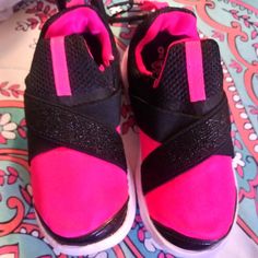 Athletic Works Toddler Girls Shoes Easy On And Off Color Pink Lightweight Pink Slip-on Sneakers With Closed Toe, Boys Tennis Shoes, Slide On Sneakers, Light Up Sneakers, Joggers Shoes, Cat Shoes, Light Up Shoes, Toddler Girl Shoes, Toddler Sneakers