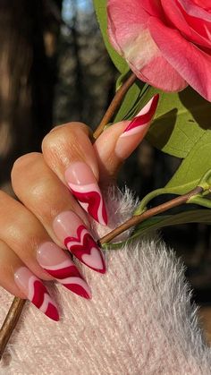 Nail Design Valentine, Valentine Nail Design, Pink Nails Heart, Valentine Day Aesthetic, Nail Inspo Nail Art, Bday Nails, Red Nail Art Designs, Red Nail Art