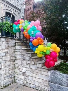 Multi Colored Balloon Garland, Rainbow Balloon Garland, I Love You Balloons, Birthday Costume, Beautiful Balloons, Balloon Twisting, Balloon Arrangements, Rainbow Balloons