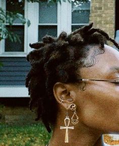 Willow Smith Short Locs, Really Short Locs, Loc Aesthetic, Long Natural Hair Styles, Short Faux Locs, Free Form Locs, Short Locs, Hair Locs, Short Locs Hairstyles