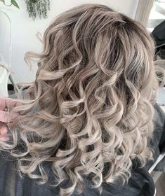 A Diffused Dark Root 1 Ash Blonde Hair Colour